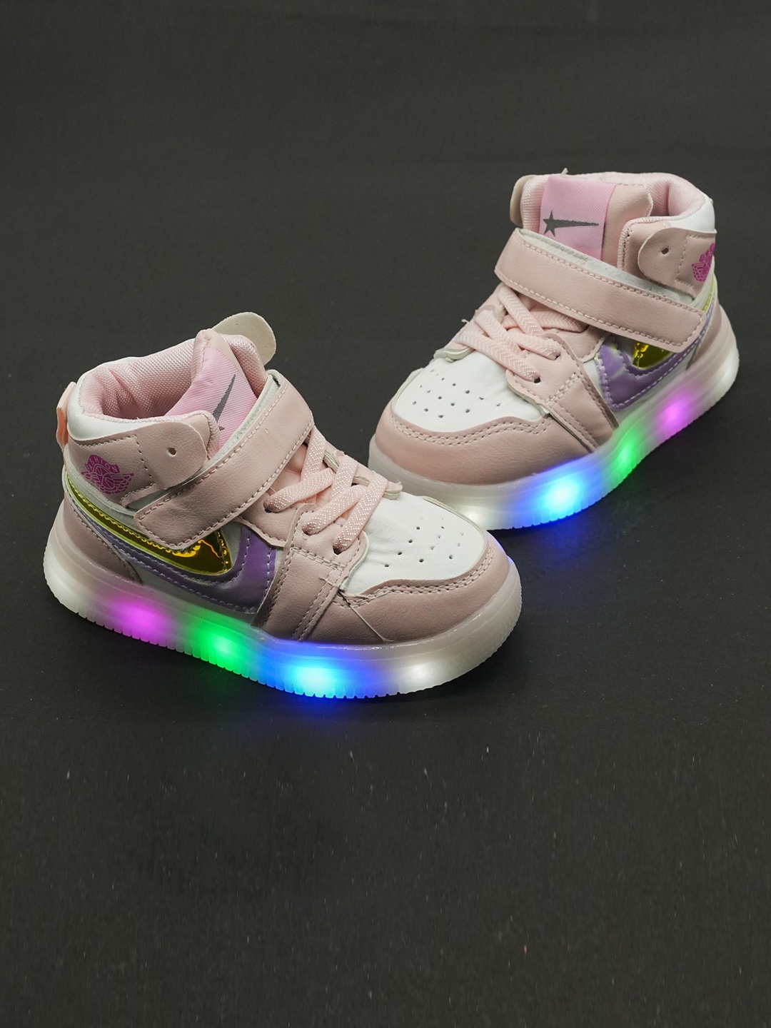 

FEETWELL SHOES Kids Colourblocked LED Velcro Sneakers, White