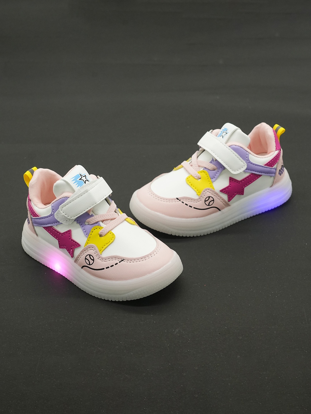 

FEETWELL SHOES Kids Printed Comfort Insole Basics Sneakers With LED Lights, White