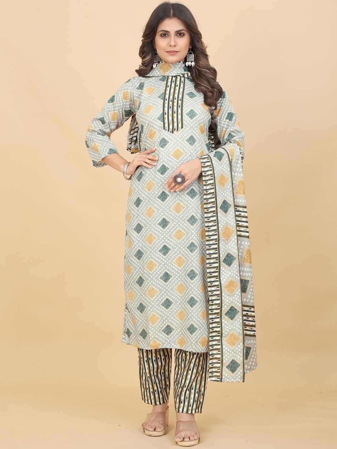 

PREMROOP- THE STYLE YOU LOVE Geometric Print Round Neck Straight Kurta Set With Dupatta, Green