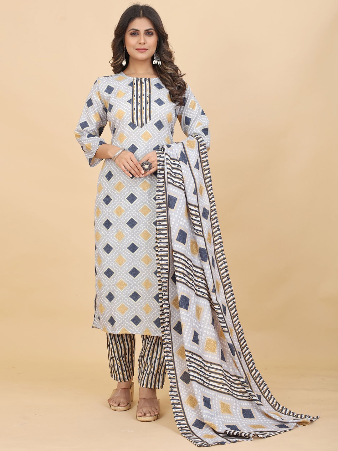 

PREMROOP- THE STYLE YOU LOVE Geometric Print Round Neck Straight Kurta Set With Dupatta, Grey