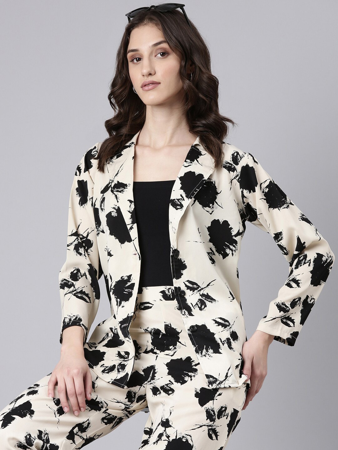 

SHOWOFF Floral Printed Coat with Trousers, Cream