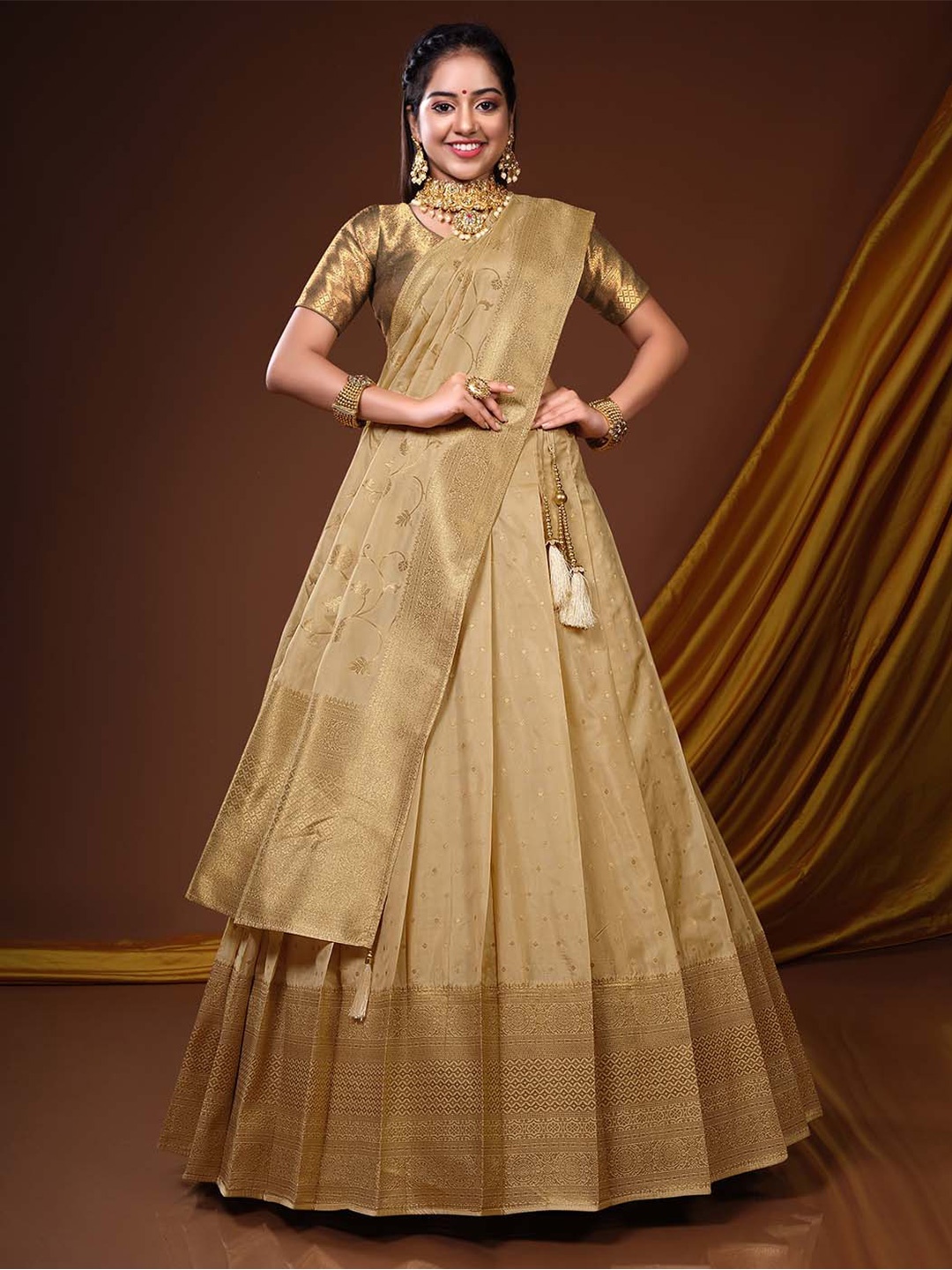 

HALFSAREE STUDIO Semi-Stitched Lehenga & Unstitched Blouse With Dupatta, Cream