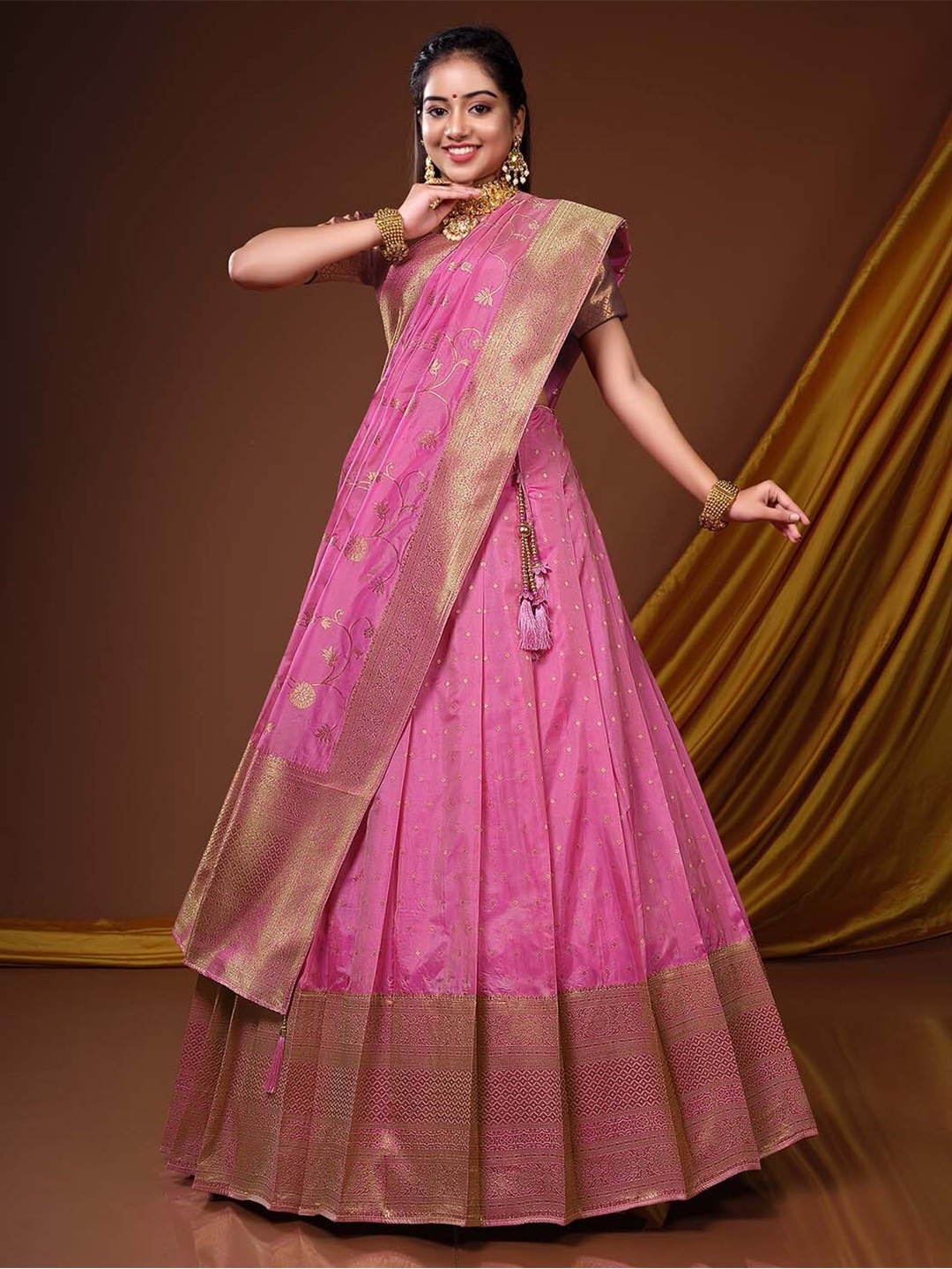 

HALFSAREE STUDIO Semi-Stitched Lehenga & Unstitched Blouse With Dupatta, Pink