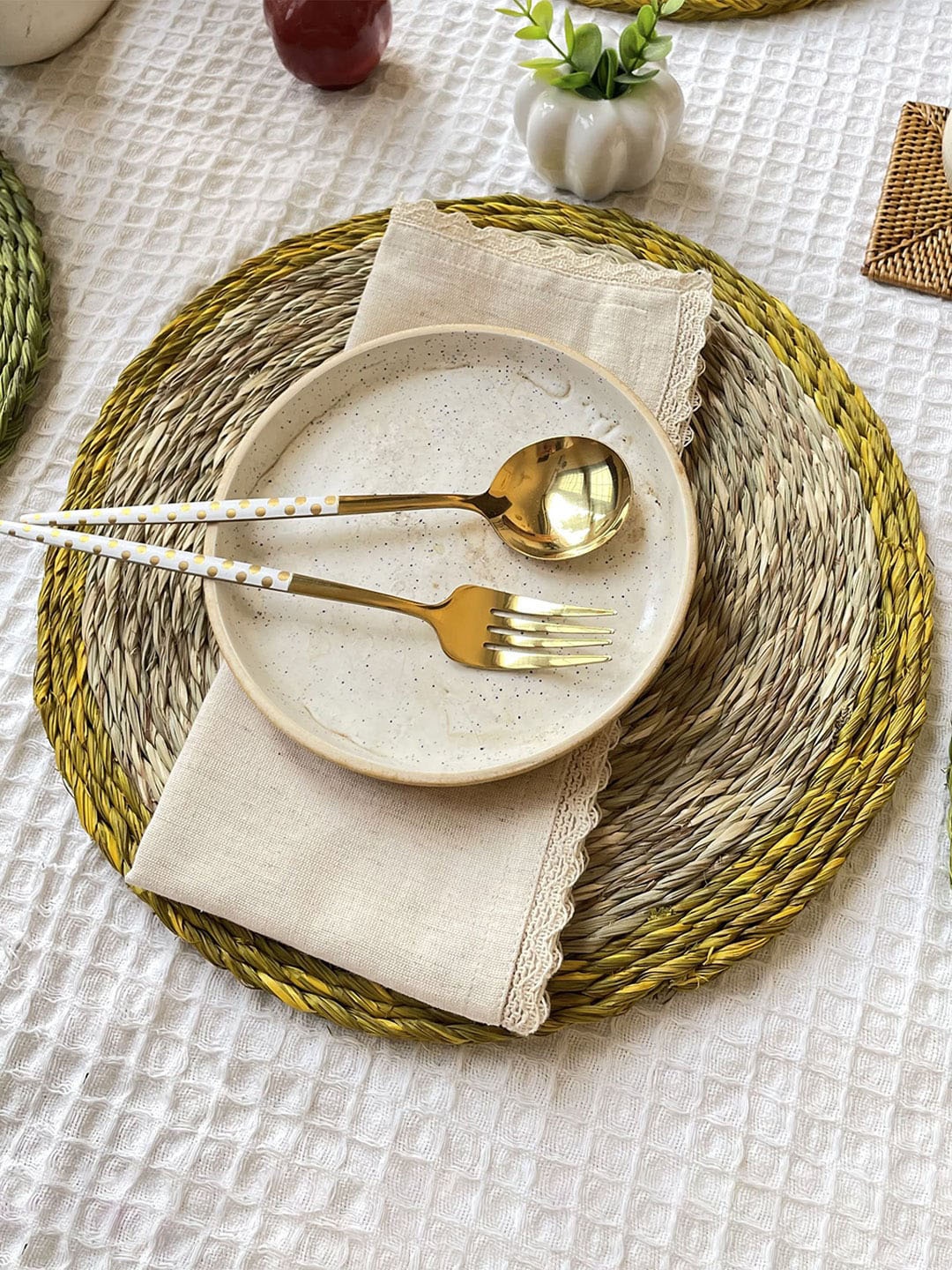 

Fermoscapes Beige & Mustard Yellow Breaded Round Shaped Table Placemat