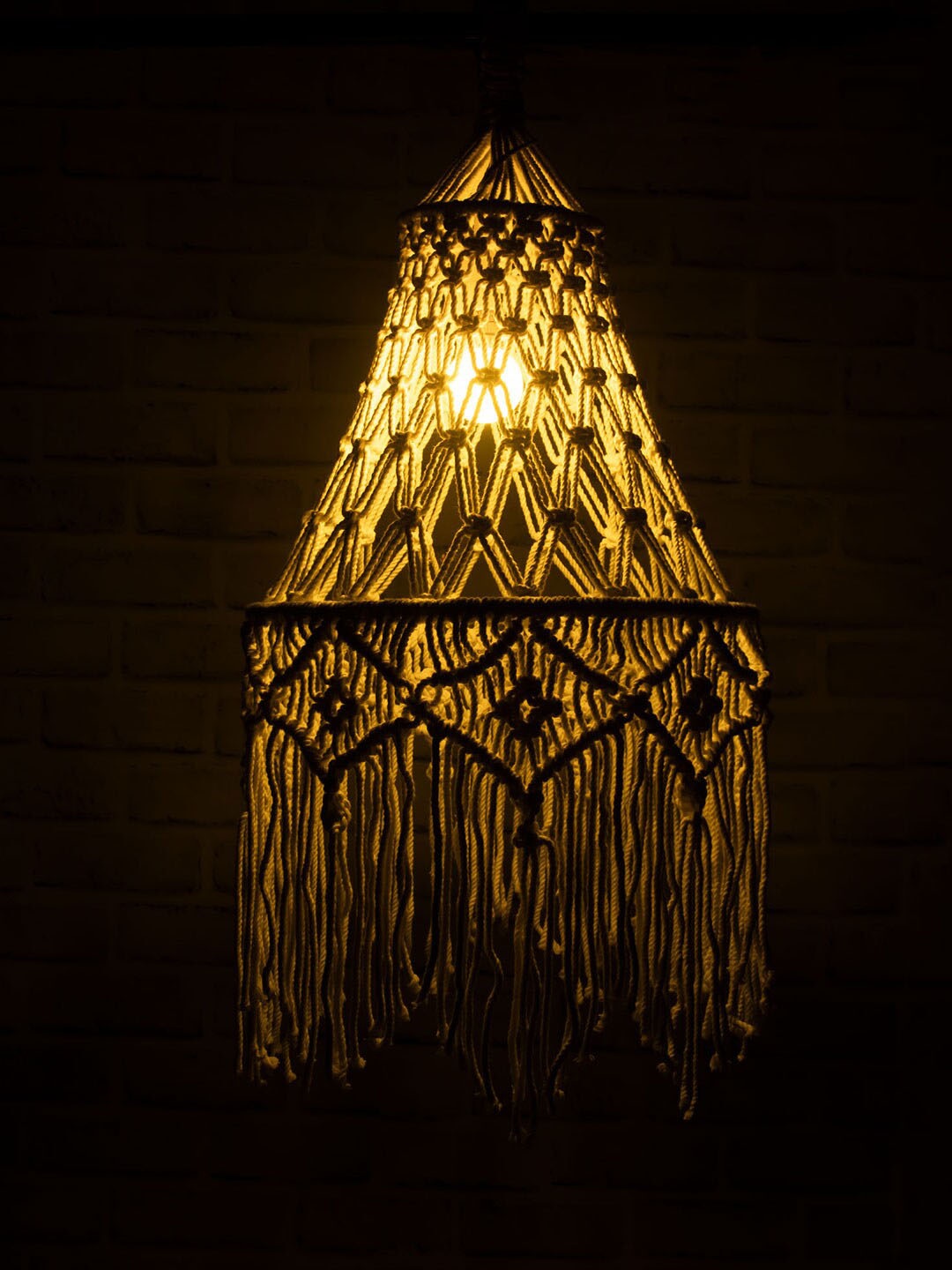 

Fermoscapes White Bella Macrame Lampshade