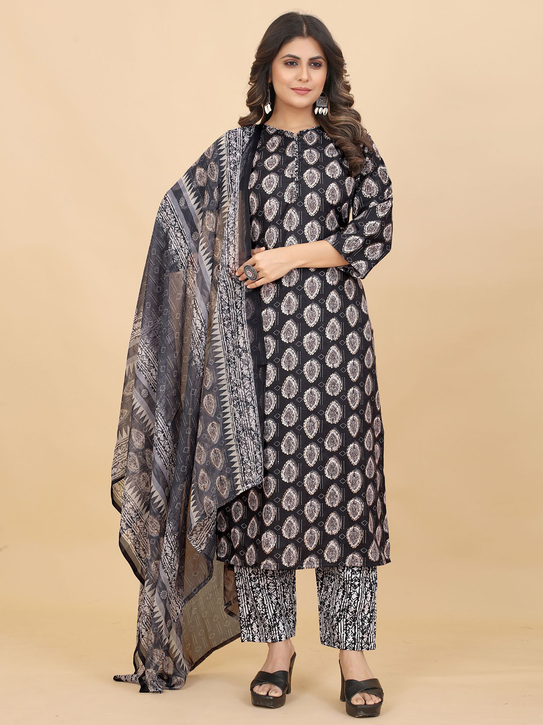 

PREMROOP- THE STYLE YOU LOVE Ethnic Printed Round Neck Straight Kurta Set With Dupatta, Black