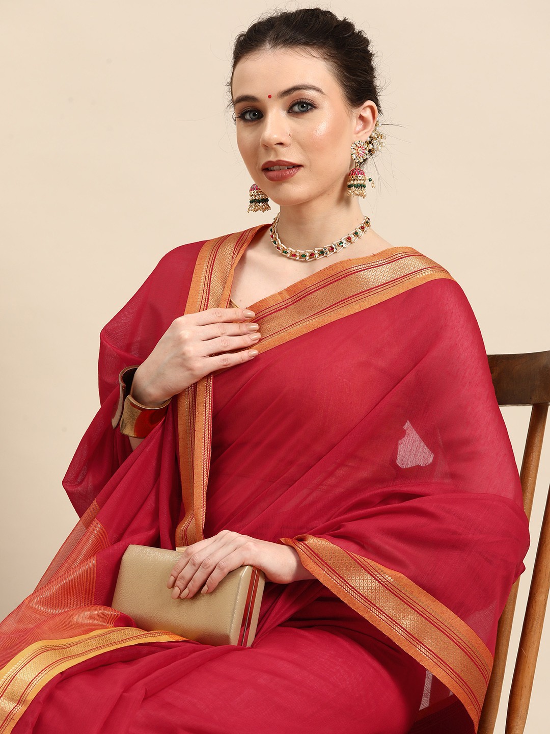 

Simaaya Solid Zari Pure Silk Saree, Red