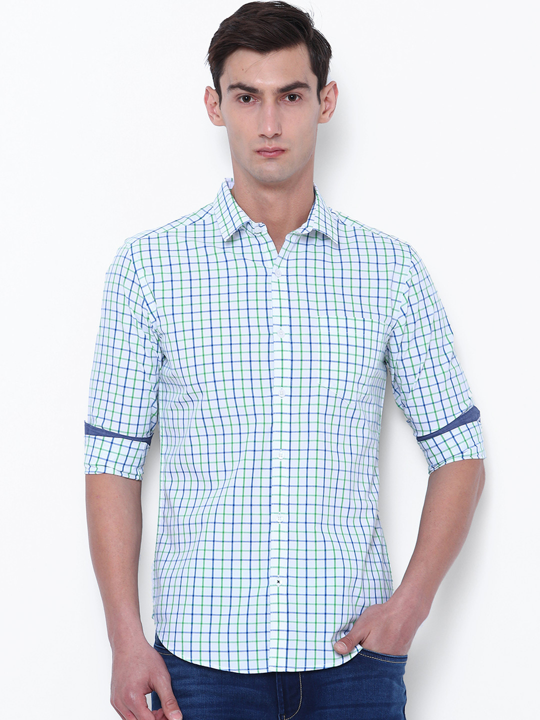 

Black coffee Men White & Green Slim Fit Checked Casual Shirt