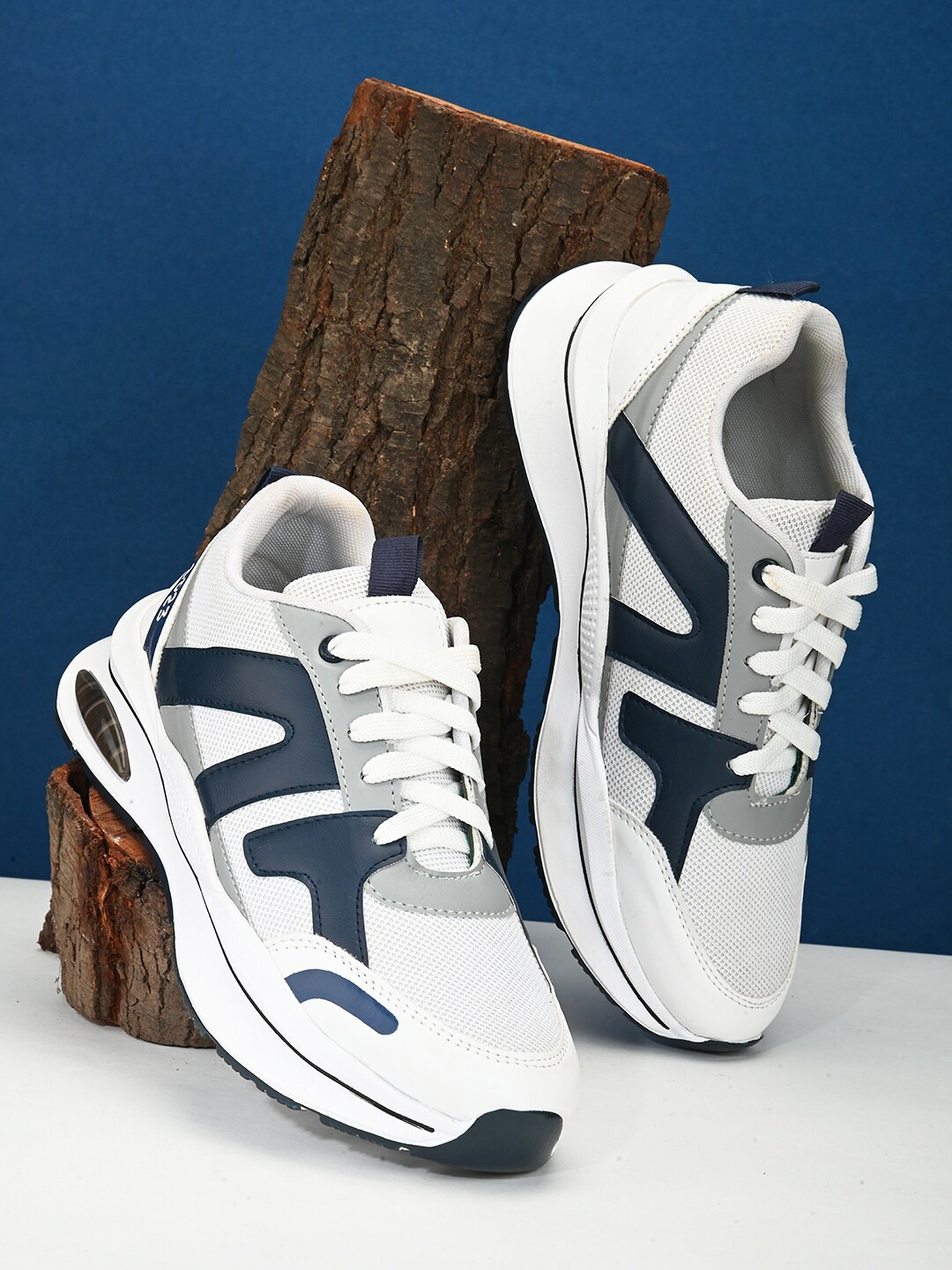

AMICO Men Lace-Up Running Shoes, White