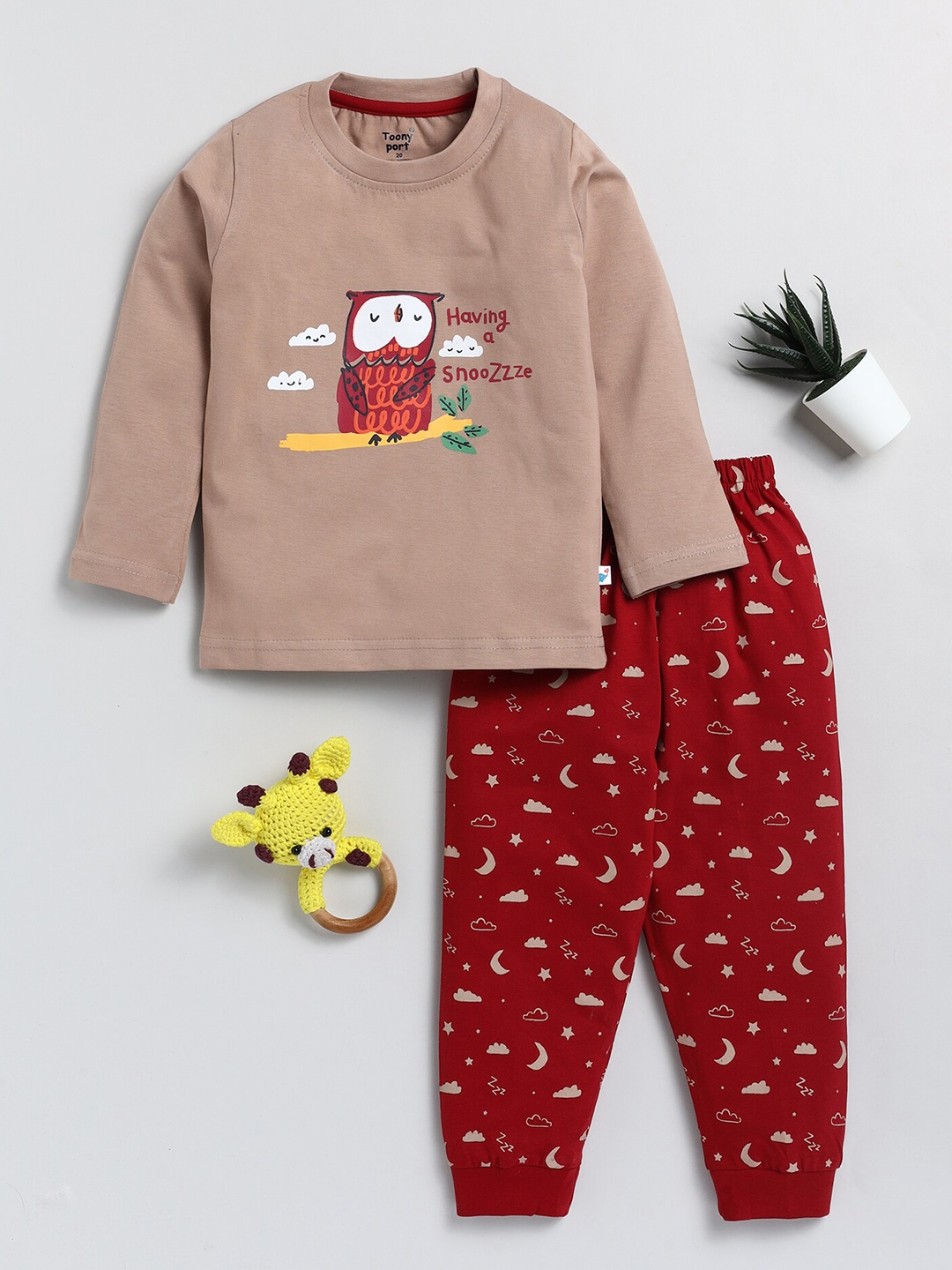 

Toonyport Infant Girls Graphic Printed Pure Cotton Sweatshirt and Joggers, Beige