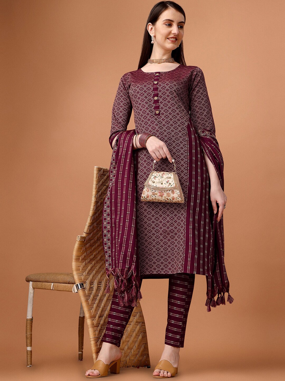 

BLACK SCISSOR Ethnic Motifs Printed Kurta with Trousers & Dupatta, Maroon