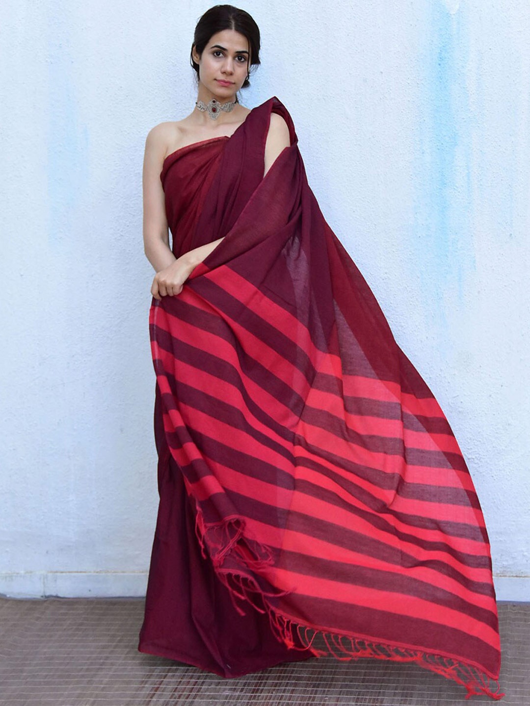 

Chidiyaa Pure Cotton Saree, Maroon