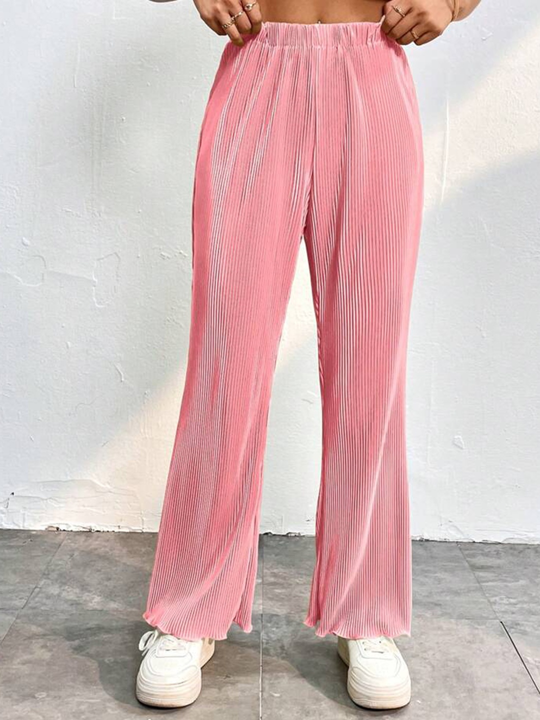 

ATRAENTA Women Mid-Rise Regular Fit Trousers, Pink