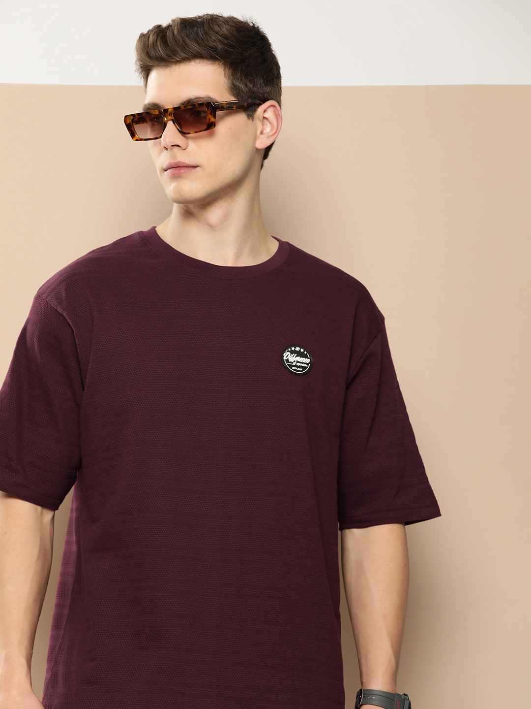

Difference of Opinion Men Self Design Applique Oversized T-shirt, Maroon