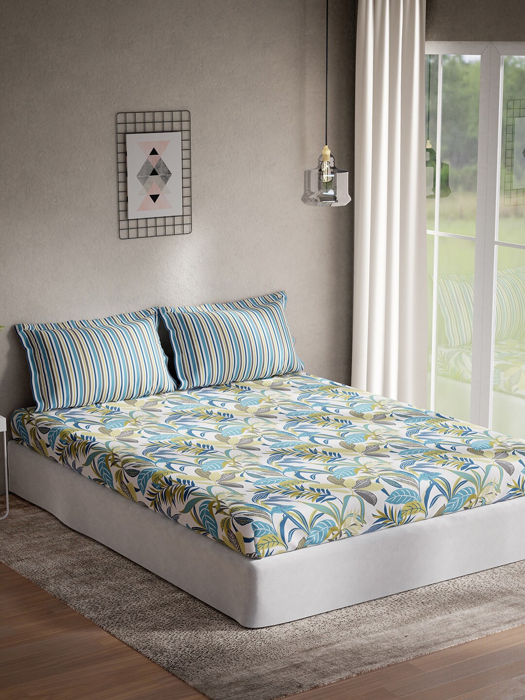 

DDecor Blue & Green Floral Cotton 144 TC Queen Bedsheet With 2 Pillow Covers