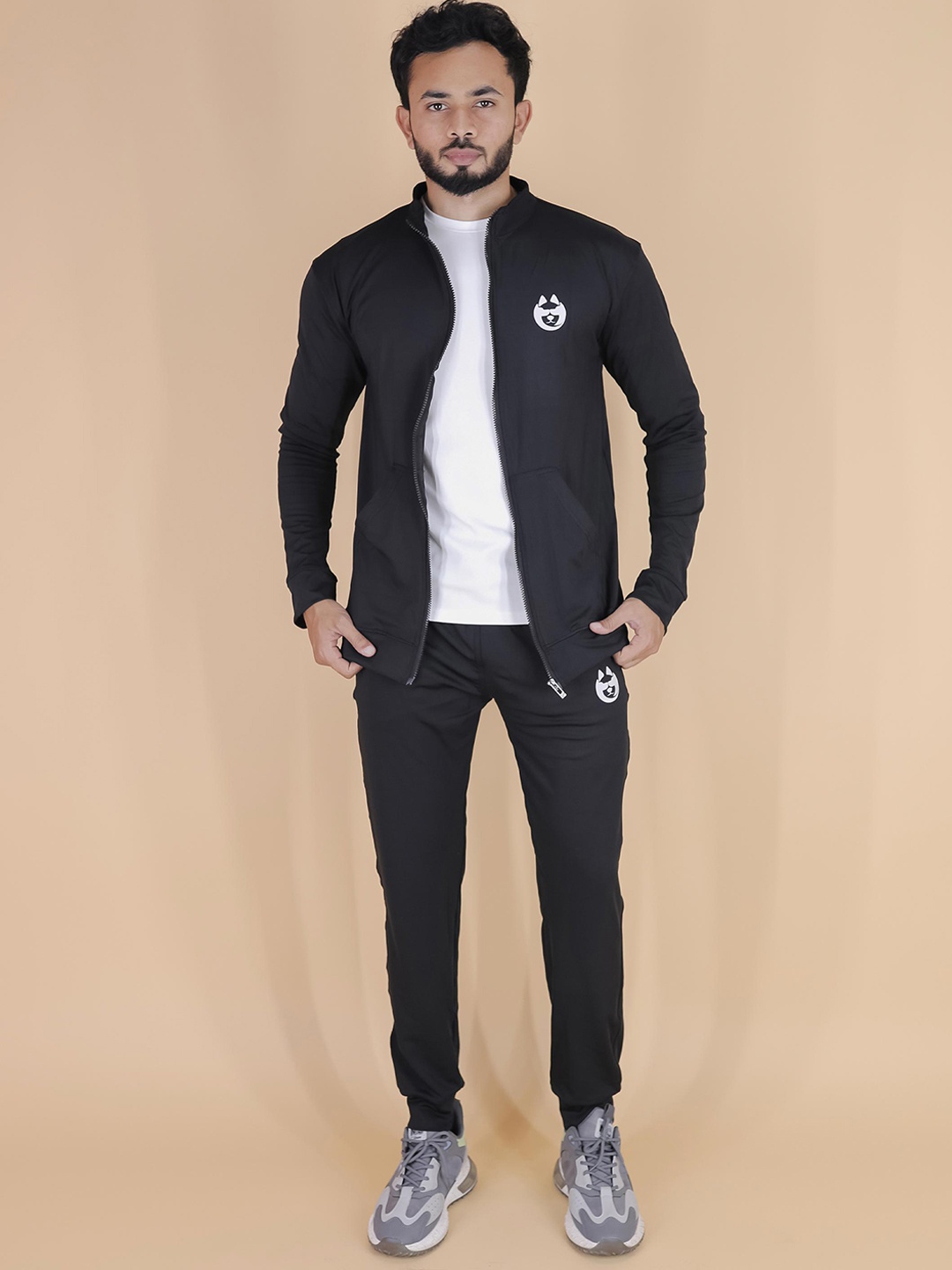 

DANZA-SON Mid-Rise Sports T-Shirt & Jacket With Jogger, Black