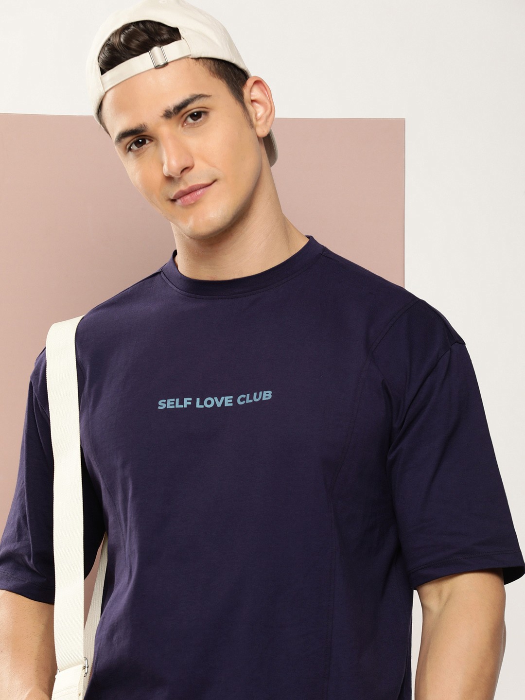 

Harvard Typography Printed Drop-Shoulder Sleeves Pure Cotton T-shirt, Navy blue