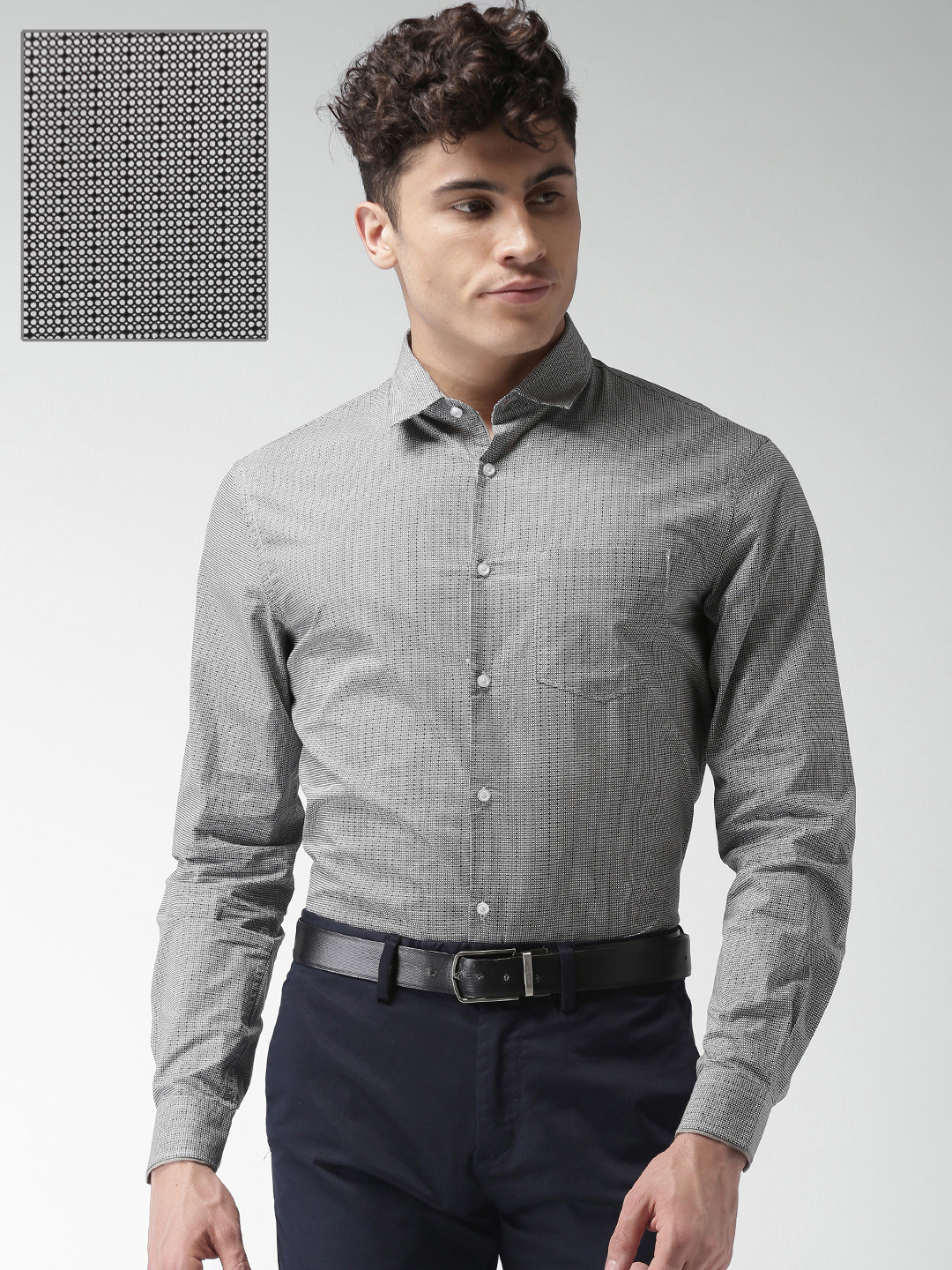 

Celio Men Black & Off-White Regular Fit Printed Formal Shirt