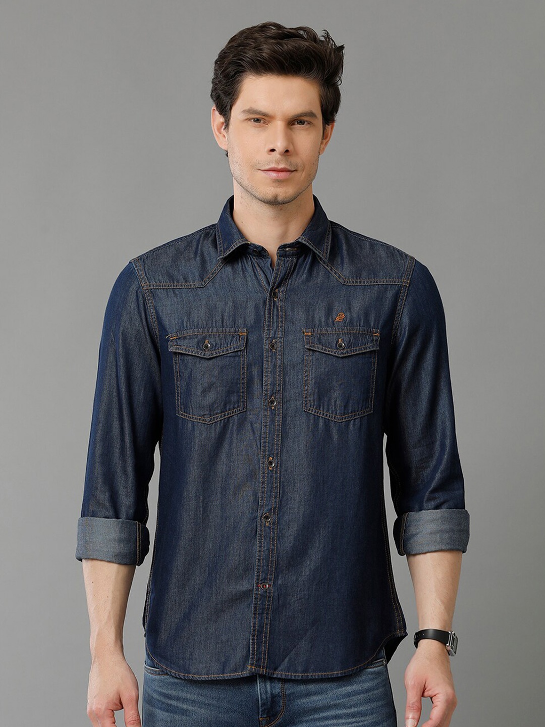 

Double Two Spread Collar Slim Fit Casual Shirt, Blue
