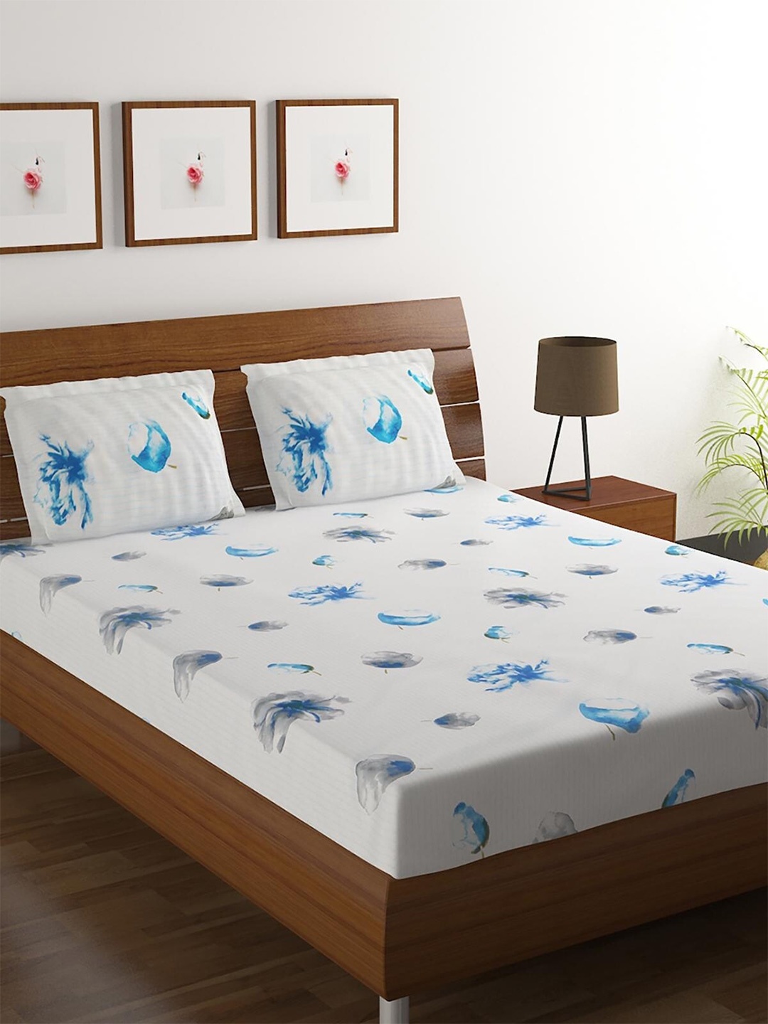 

HOMETALES White & Blue Floral Printed Cotton 140 TC King Bedsheet with 2 Pillow Covers