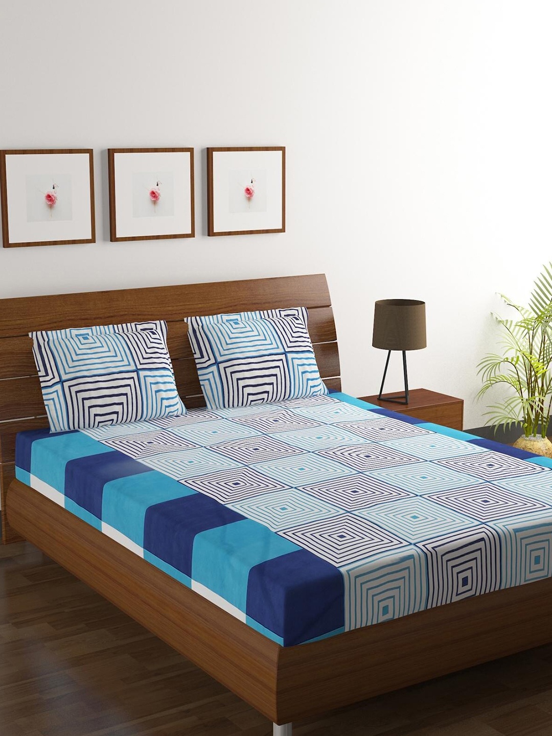 

HOMETALES Blue & White Geometric 120 TC King Bedsheet with 2 Pillow Covers