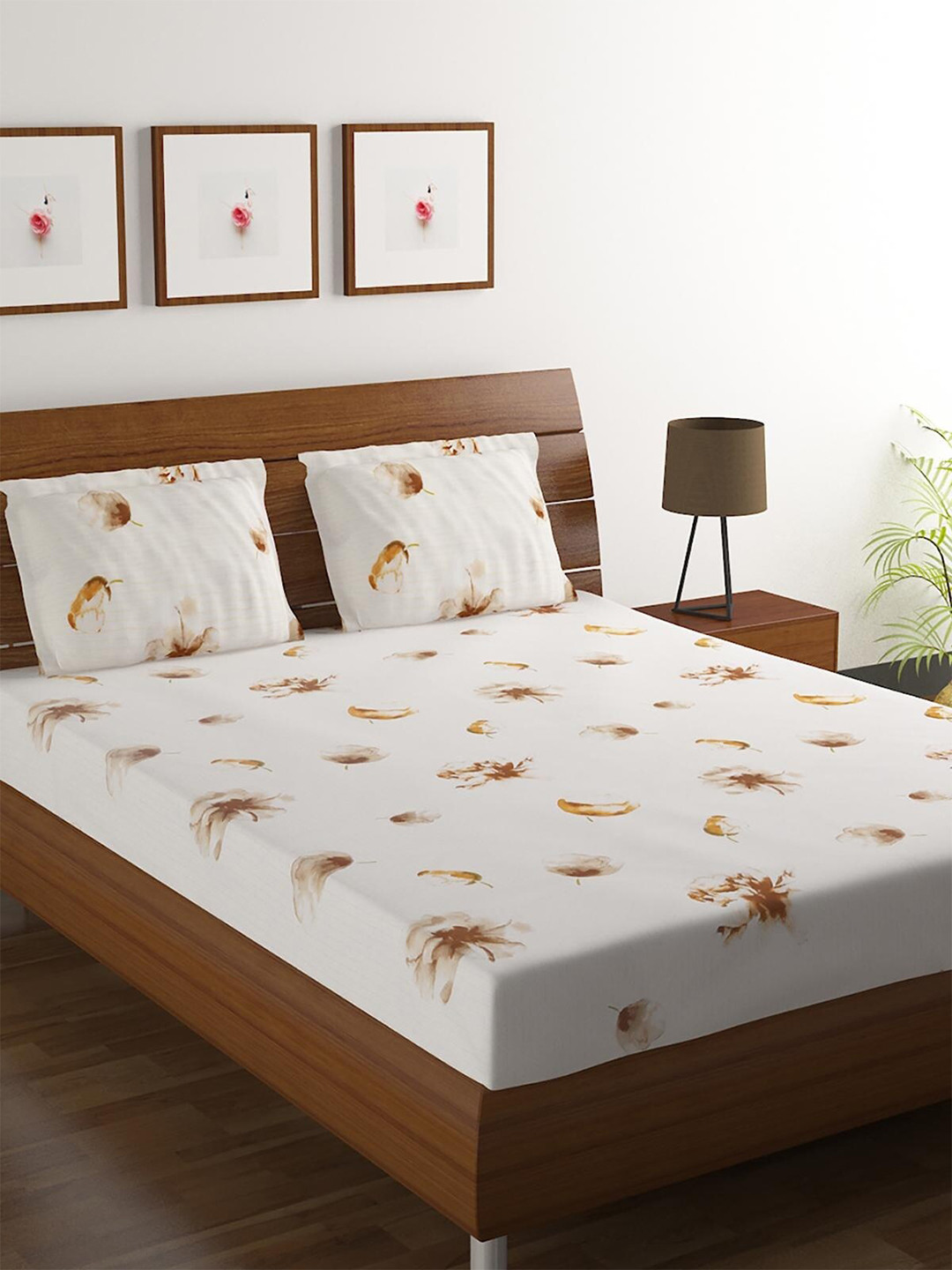 

HOMETALES White & Brown Floral Printed Cotton 140 TC King Bedsheet with 2 Pillow Covers