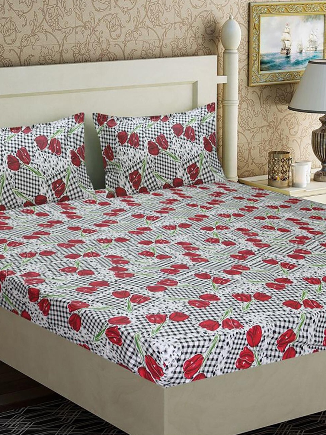 

HOMETALES Red & Green Floral Cotton 144 TC King Bedsheet With 2 Pillow Covers