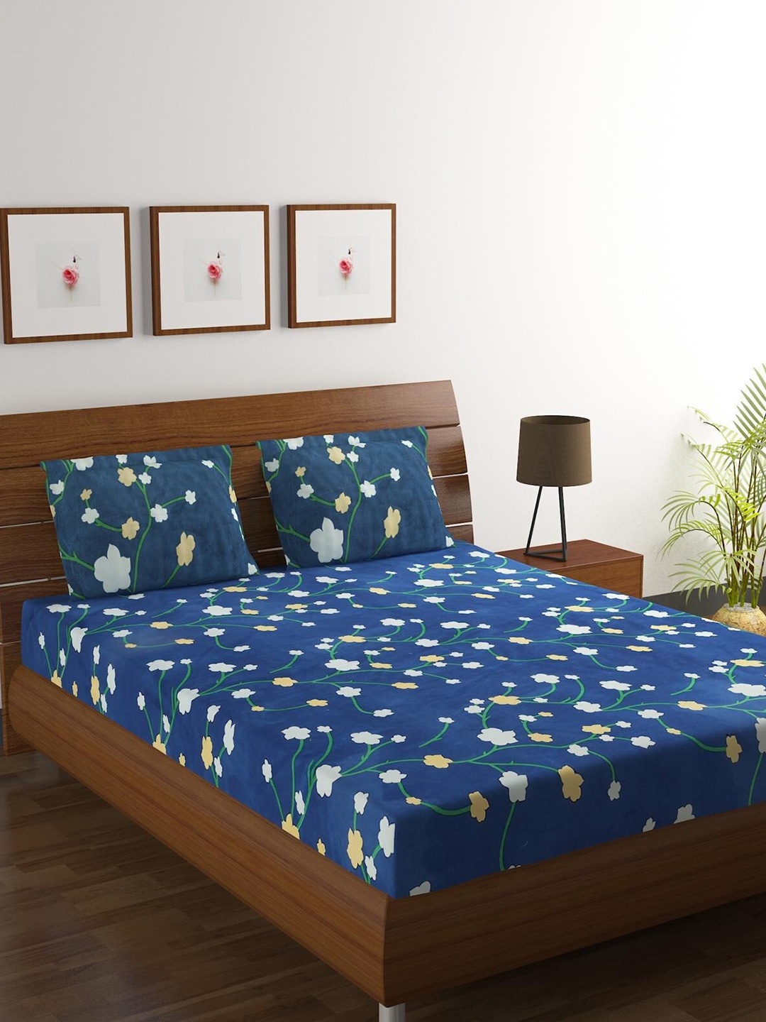 

HOMETALES Navy Blue & White Floral 120 TC King Bedsheet with 2 Pillow Covers