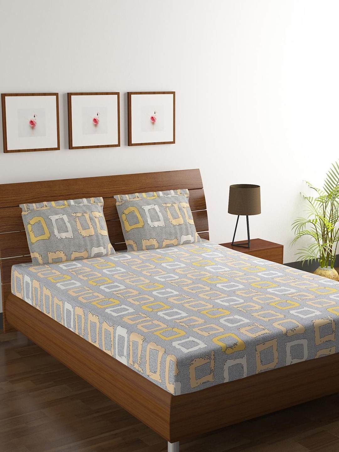 

HOMETALES Grey & White Geometric 120 TC King Bedsheet with 2 Pillow Covers