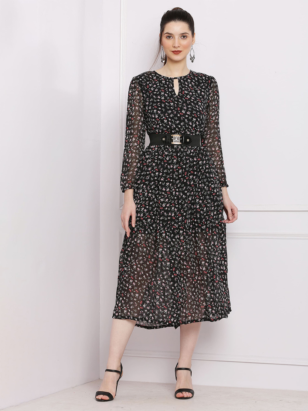 

SQew Floral Printed Keyhole Neck Fit and Flare Midi Dress, Black