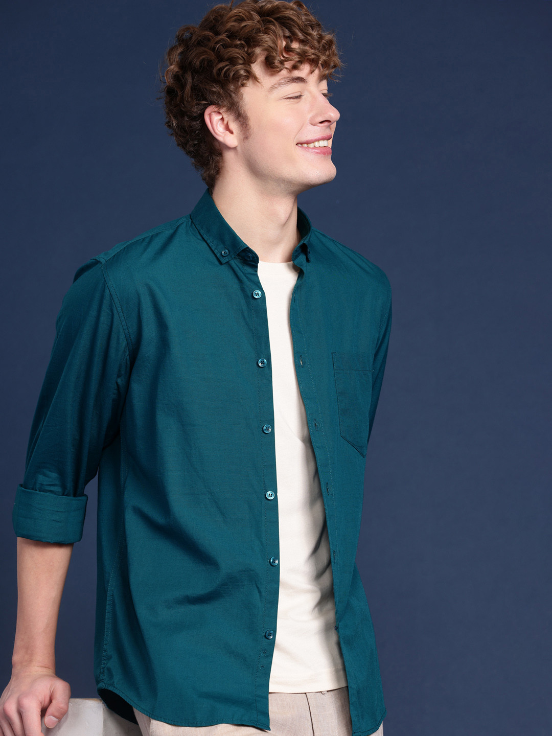 

Mast & Harbour Men Standard Solid Opaque Pure Cotton Casual Shirt, Teal