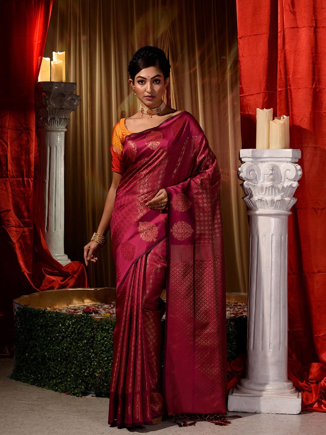 

HOUSE OF BEGUM Ethnic Motifs Woven Design Zari Detail Banarasi Saree, Pink