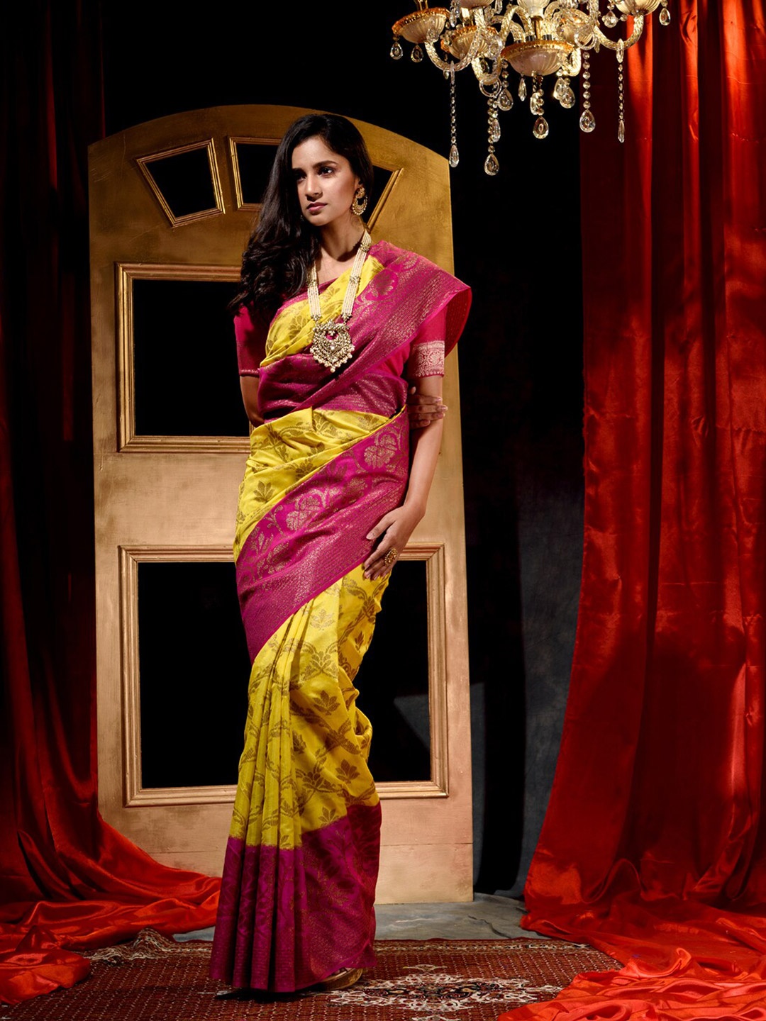 

HOUSE OF BEGUM Woven Design Zari Banarasi Saree, Yellow