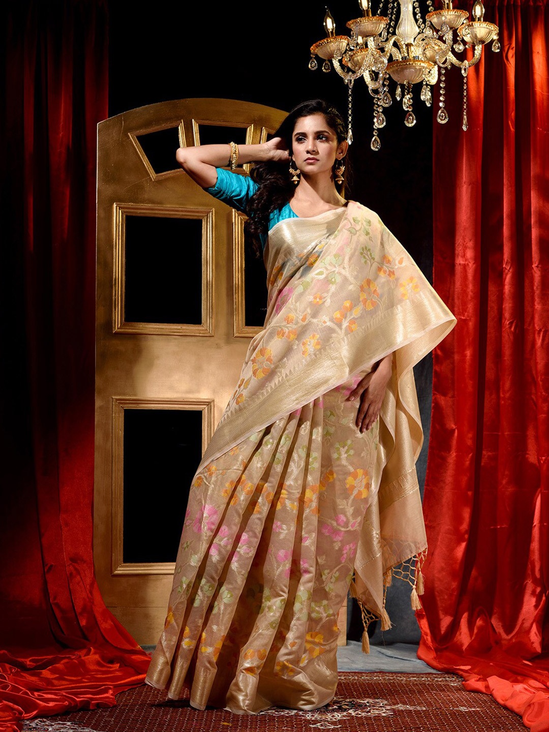 

HOUSE OF BEGUM Woven Design Zari Banarasi Saree, Beige