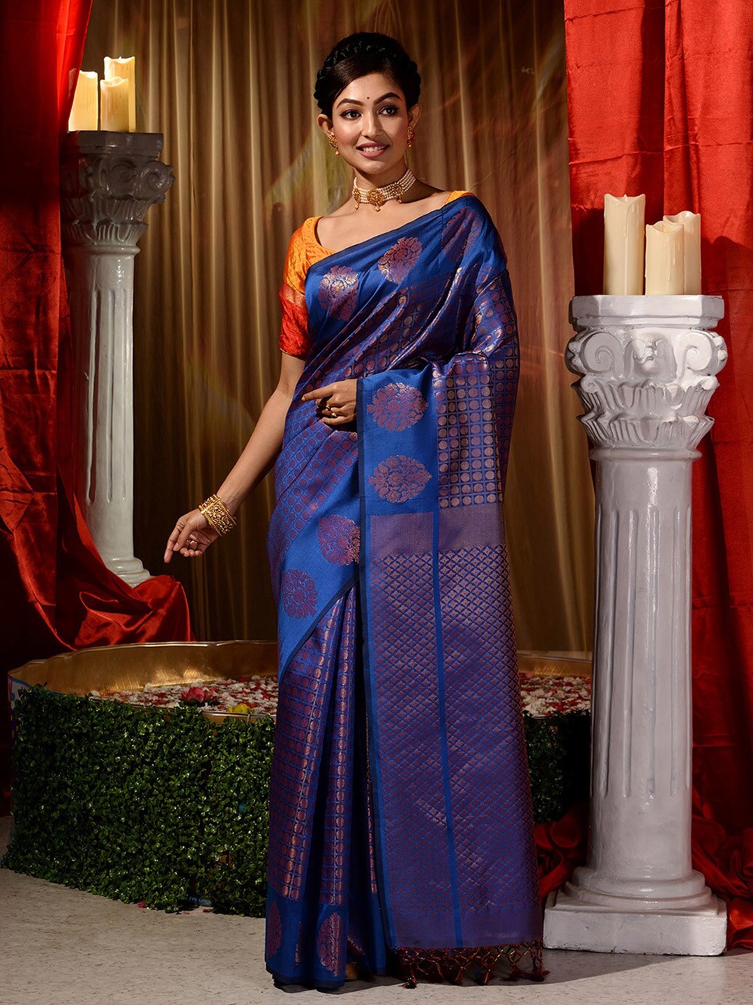 

HOUSE OF BEGUM Ethnic Motifs Woven Design Zari Detail Banarasi Saree, Blue