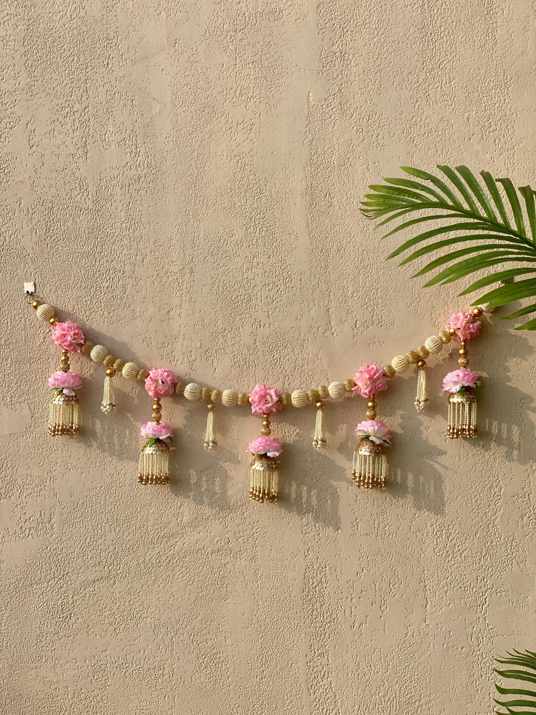 

Mason Home White & Pink Artificial Flower Toran