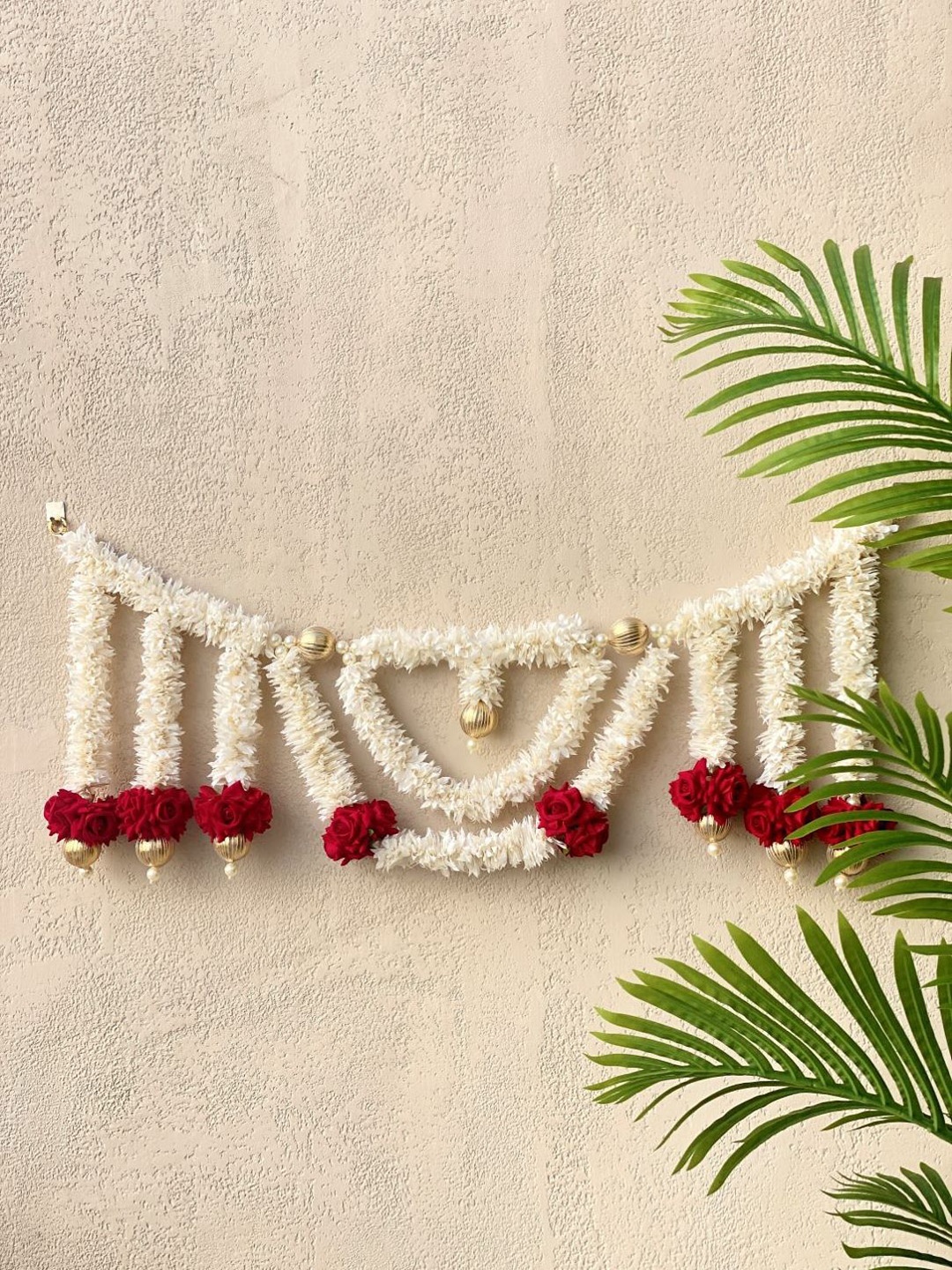 

Mason Home White & Red Artificial Flower Toran