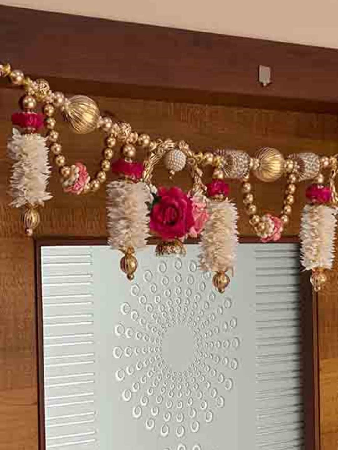 

Mason Home White & Red Artificial Flower Toran
