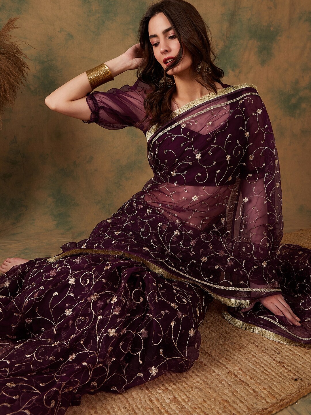 

Sangria Floral Zari Jaal Embroidered Sarees, Burgundy