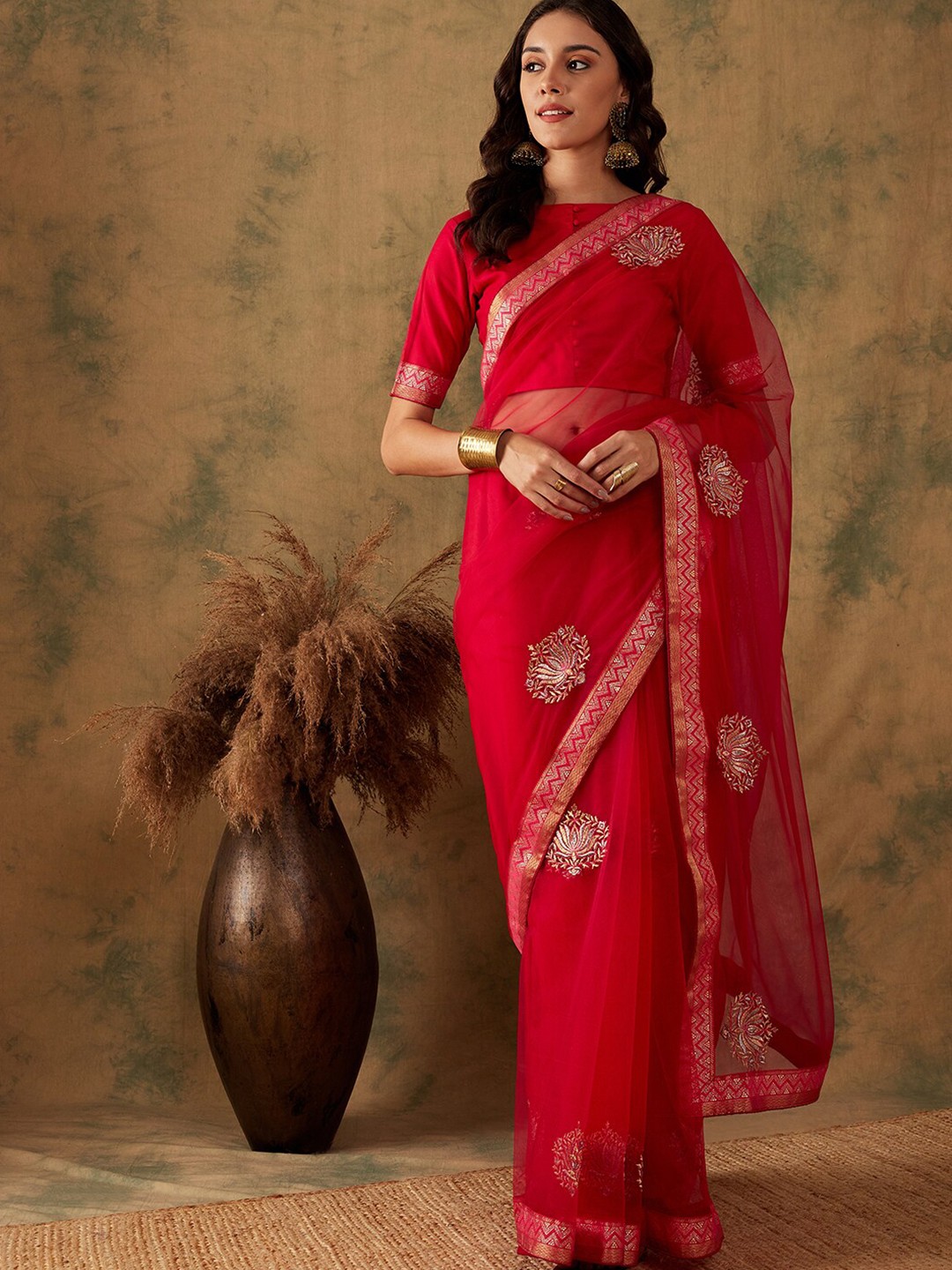 

Sangria Ethnic Motifs Embroidered Net Saree, Magenta