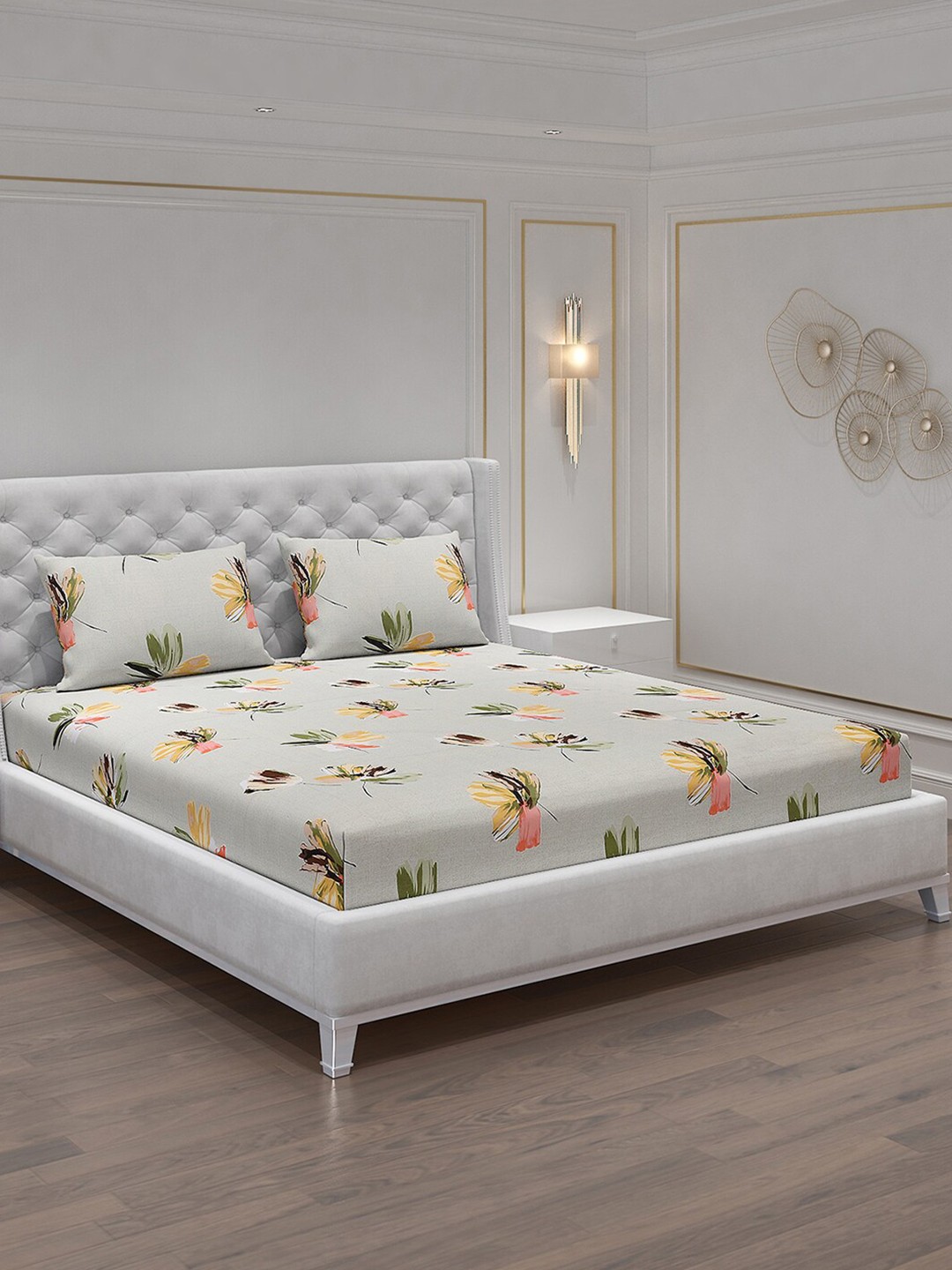 

Monte Carlo Prism Grey & Green Floral 120 TC King Bedsheet with 2 Pillow Covers