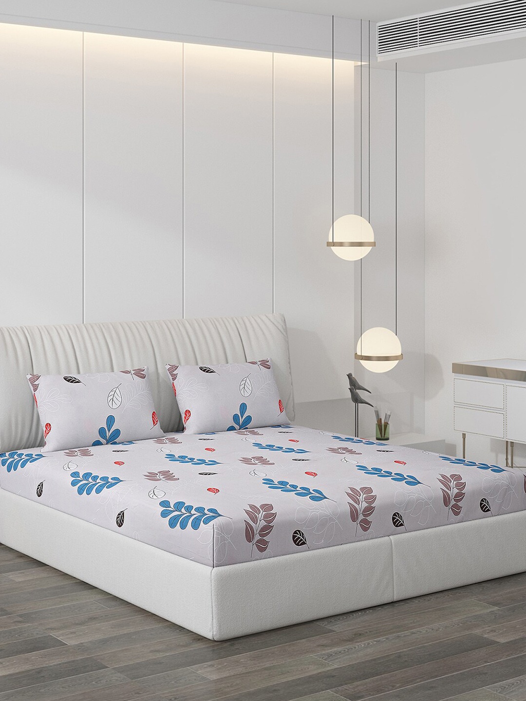 

Monte Carlo Grey & Red Floral 130 TC King Bedsheet With 2 Pillow Covers