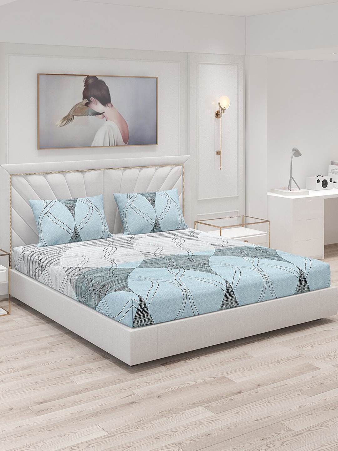 

Monte Carlo Magnum Blue & White Geometric 120 TC King Bedsheet with 2 Pillow Covers