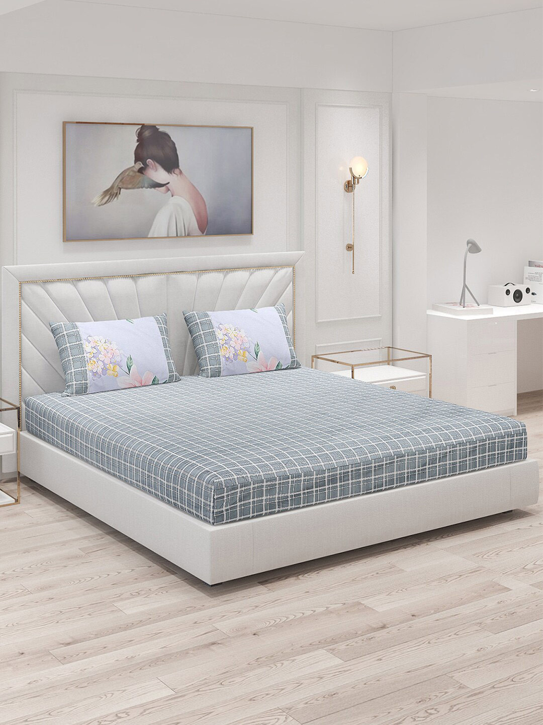 

Monte Carlo Grey Geometric Printed 130 TC King Bedsheet with 2 Pillow Covers