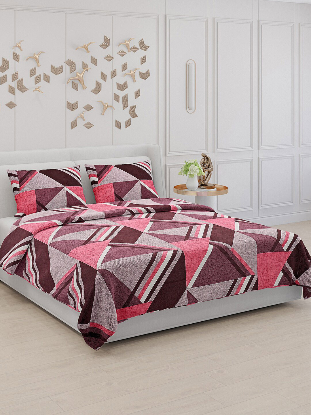 

Monte Carlo Blueberry Pink & Brown Cotton 104 TC King Bedsheet with 2 Pillow Covers