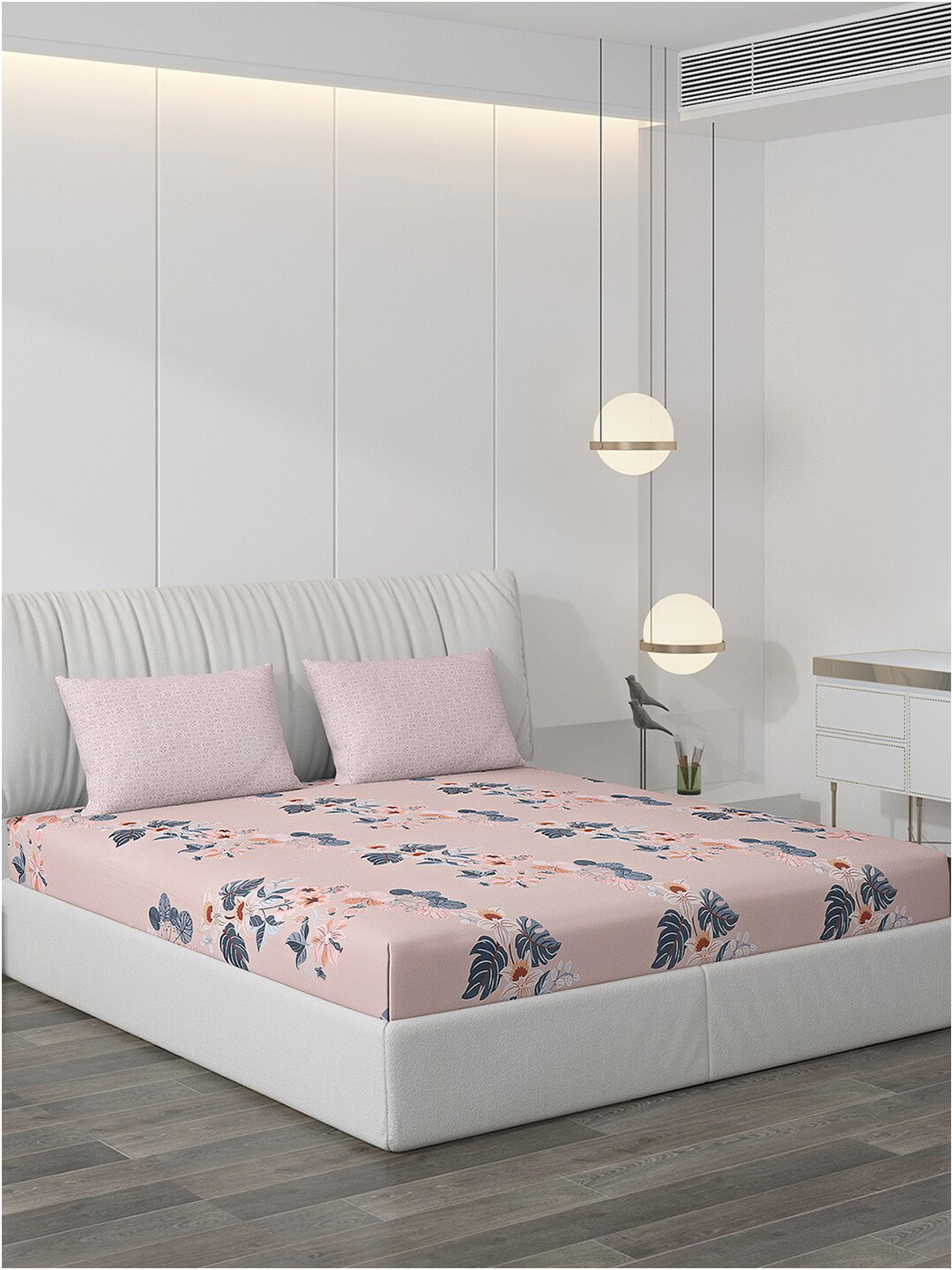 

Monte Carlo Peach-Coloured & Blue Floral Polyester 130 TC King Bedsheet & 2 Pillow Covers