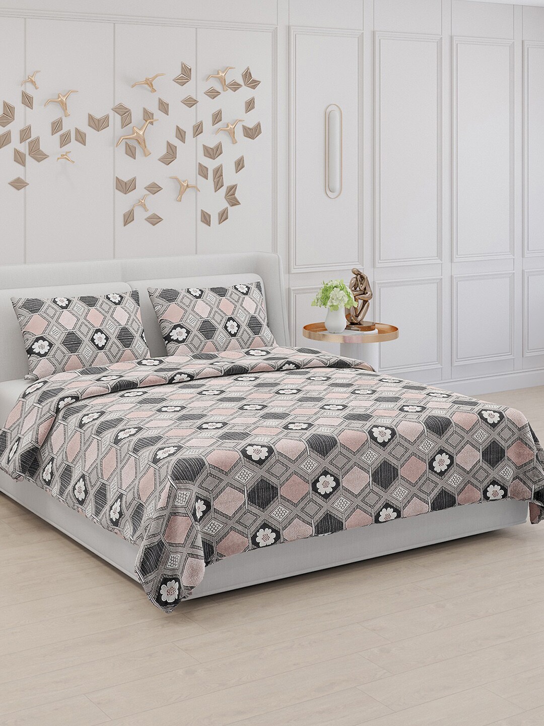 

Monte Carlo Blueberry Cotton 104 TC King Bedsheet with 2 Pillow Covers, Grey