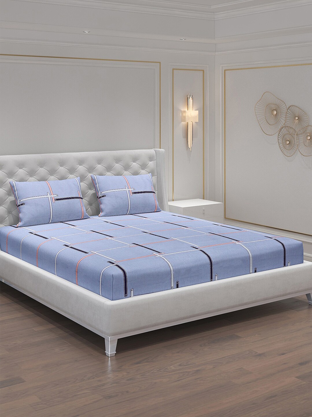 

Monte Carlo Blue & White Geometric 140 TC King Bedsheet With 2 Pillow Covers