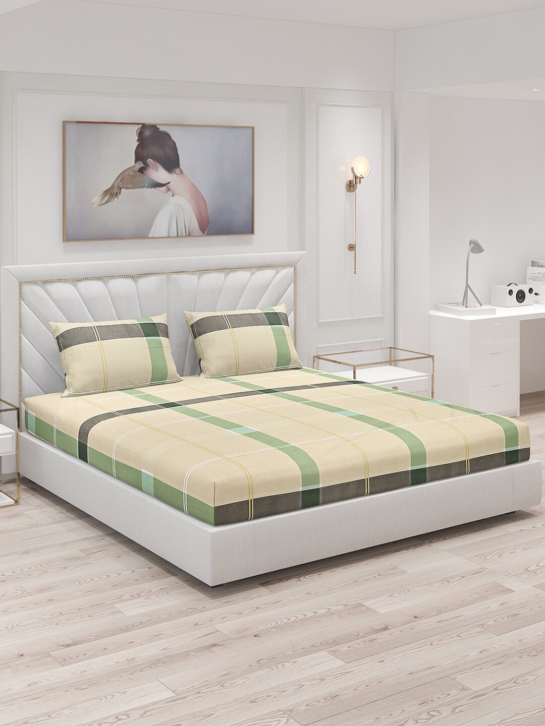 

Monte Carlo Beige & Green Geometric Printed 130 TC King Bedsheet with 2 Pillow Covers