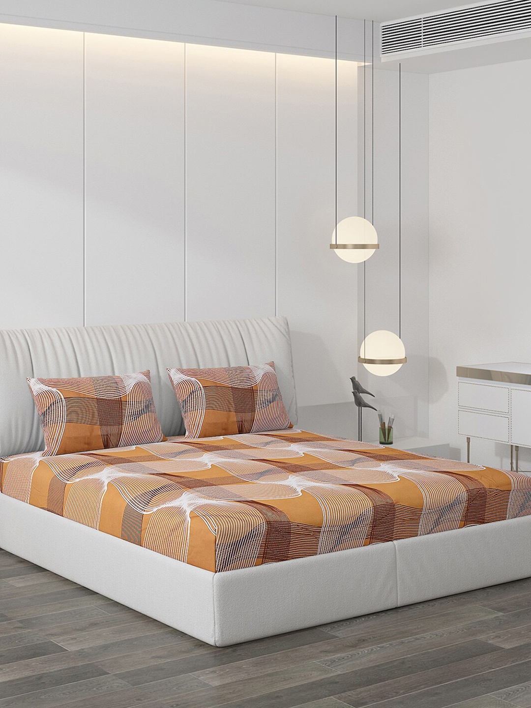 

Monte Carlo Brown & White 130 TC King Bedsheet With 2 Pillow Covers